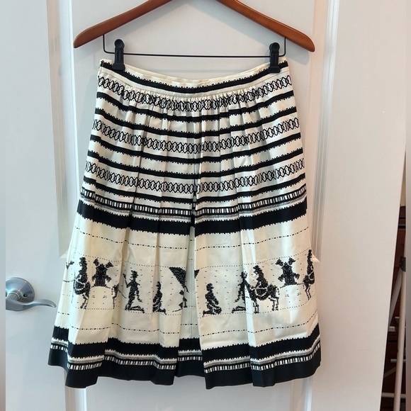 Club Monaco Skirt - Picture 2 of 16